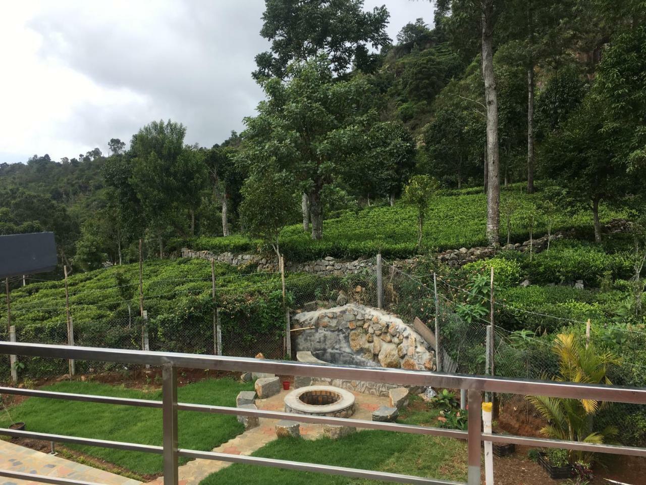 קוטאגירי Silvertip Cafe & Homestay מראה חיצוני תמונה