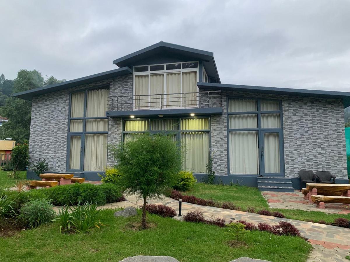 קוטאגירי Silvertip Cafe & Homestay מראה חיצוני תמונה